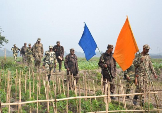 Funding problems delay wire fencing across unfenced Indo-Bangla border ; Fencing work likely to be hit this monsoon Funding problems delay wire fencing across unfenced Indo-Bangla border ; Fencing work likely to be hit this monsoon